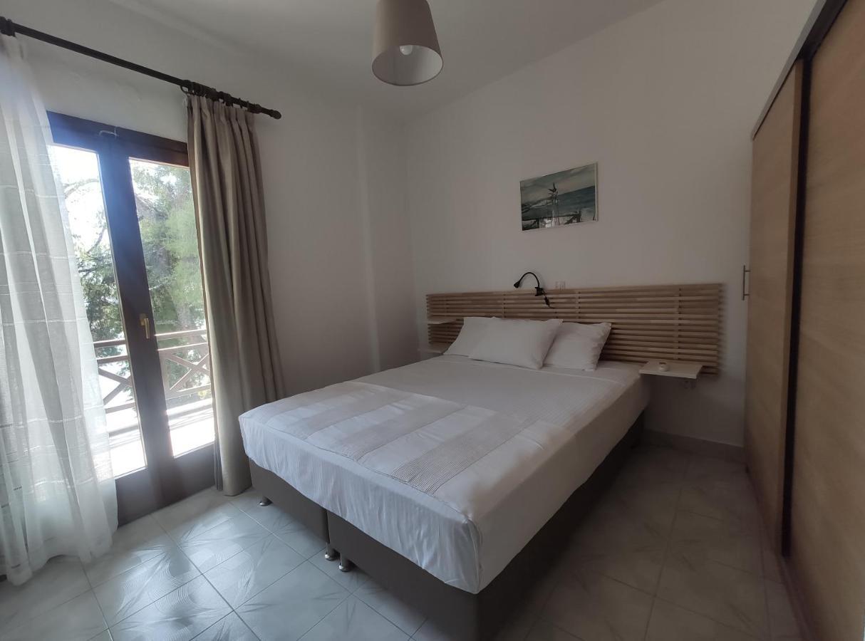 Para Thin Alos Inn Neos Marmaras Extérieur photo