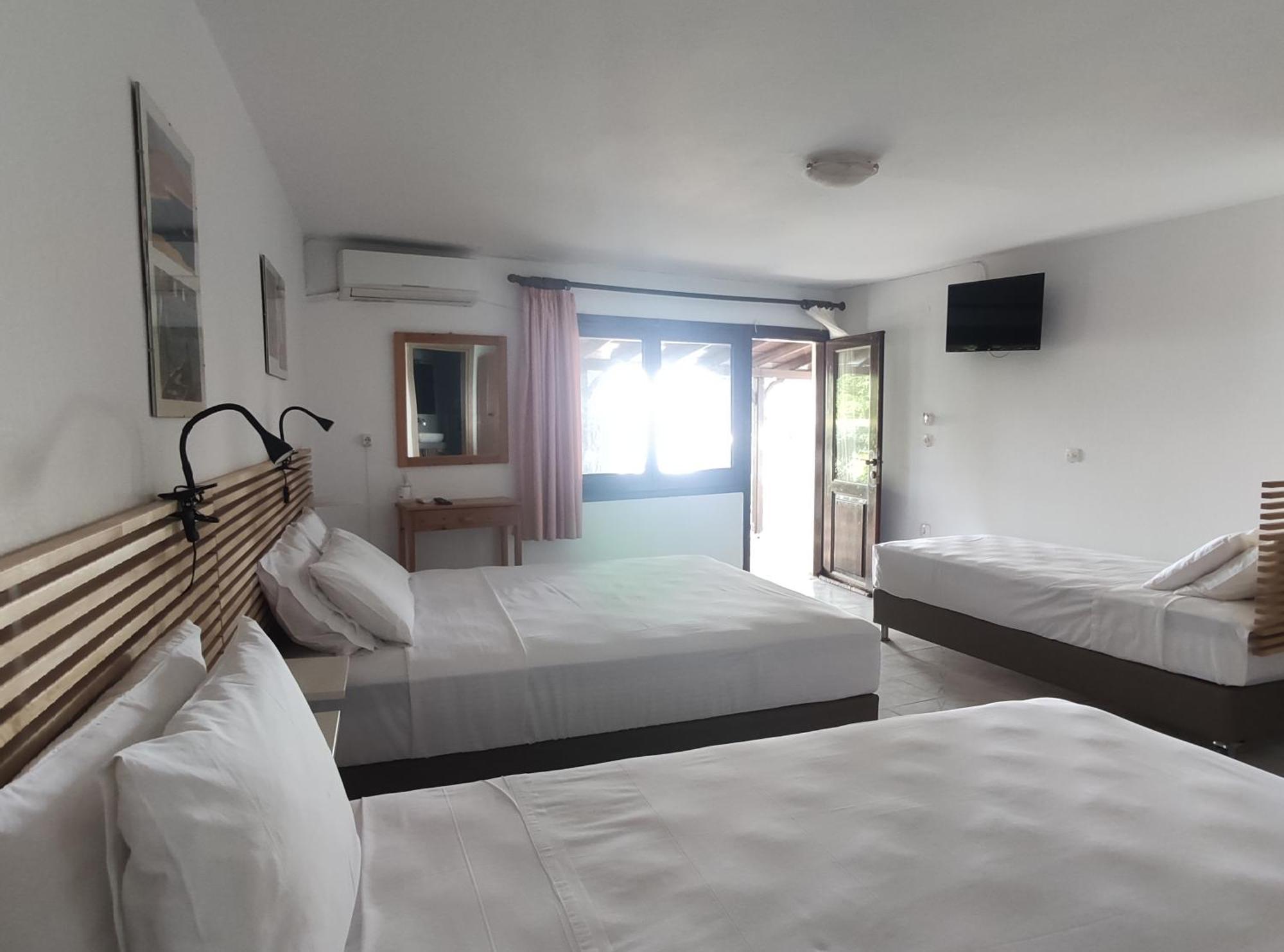 Para Thin Alos Inn Neos Marmaras Extérieur photo