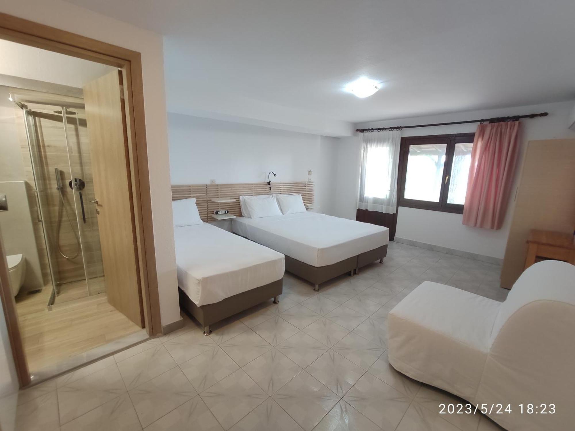 Para Thin Alos Inn Neos Marmaras Extérieur photo