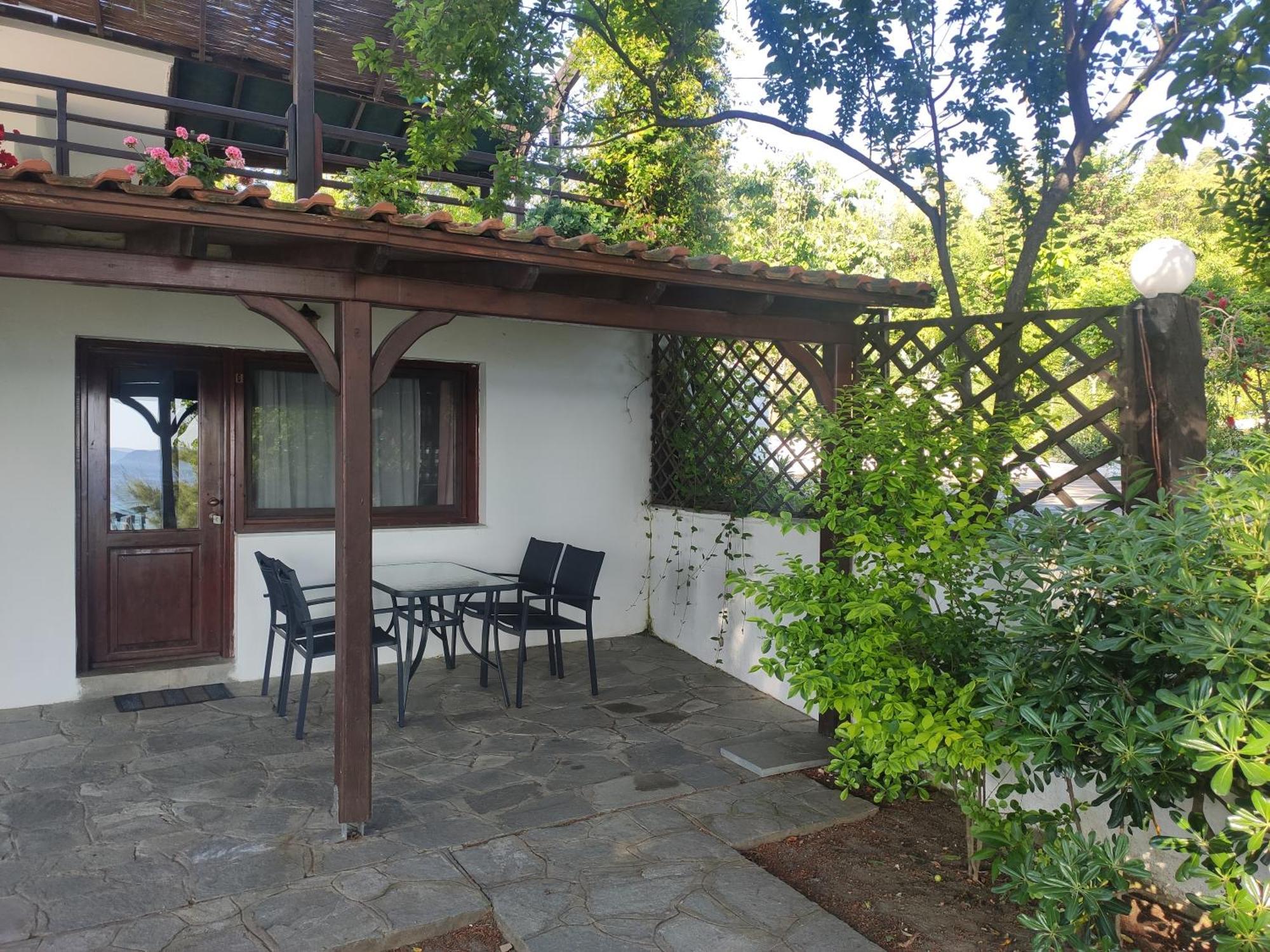 Para Thin Alos Inn Neos Marmaras Extérieur photo